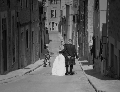 bride and groom in street - The Jumeirah Hotel