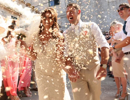 confetti throwing - Hotel Alcaufar Vell