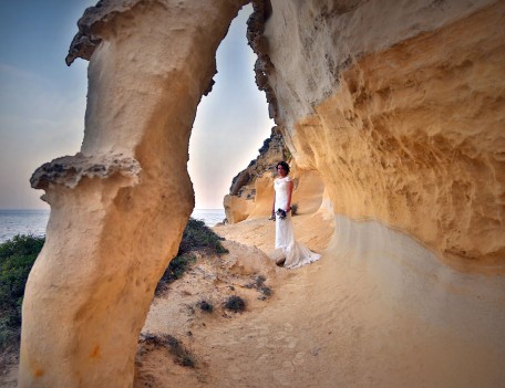 bride and rock face - Valldemossa