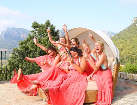 Bridesmaids on bed - Iglesia Nova – Valldemossa