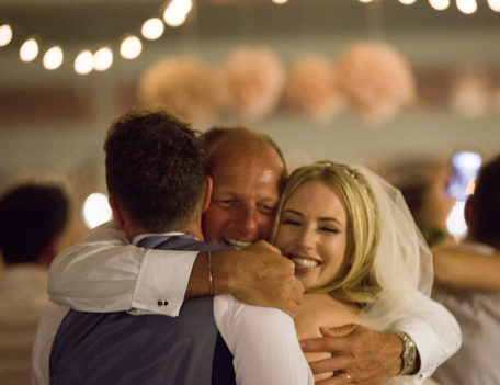 Man hugging couple - Ciudadella