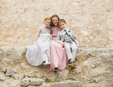 three girls on wall - Refugi de la Puig de Santa Maria