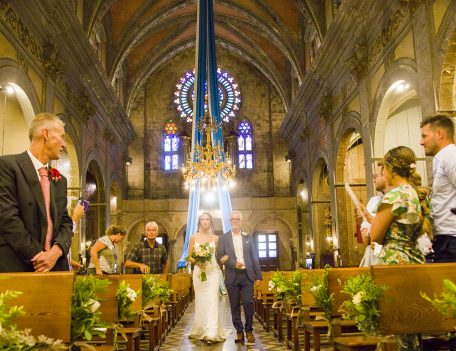 Bride enters church - Dalt Des Coll
